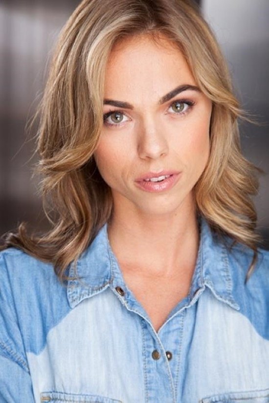 Фото  (Ashley McCarthy)