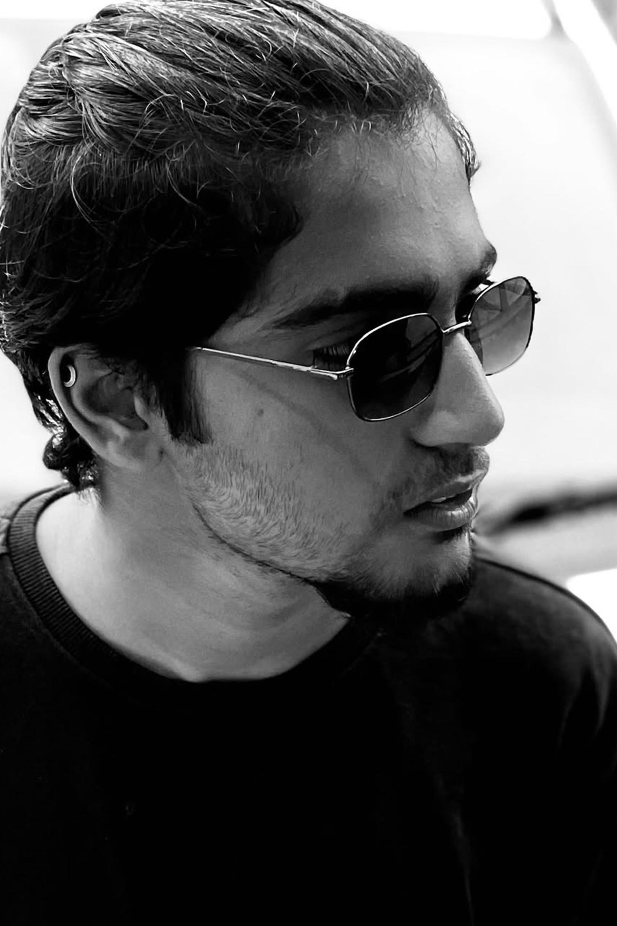 Фото  (Jeevan Basha)