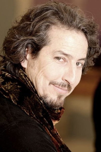 Фото  (Daniel Ezralow)