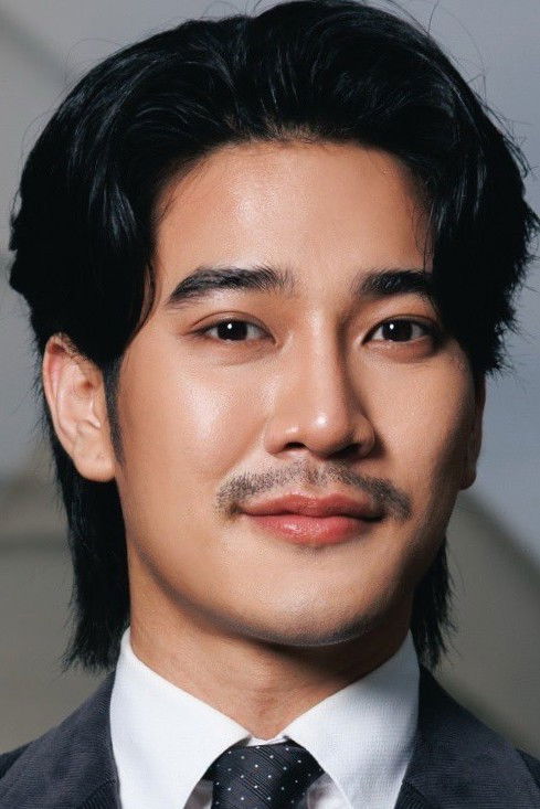 Фото  (Yotsawat Tawapee)