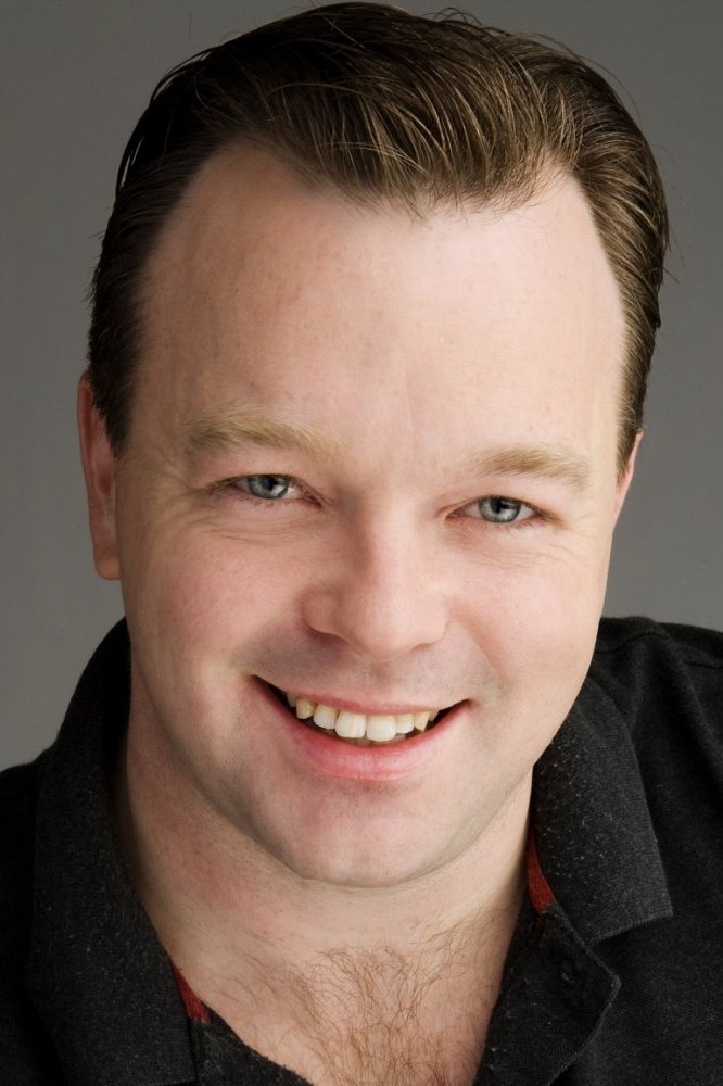 Фото  (Paul Adams)