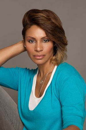 Фото  (Chenoa Maxwell)