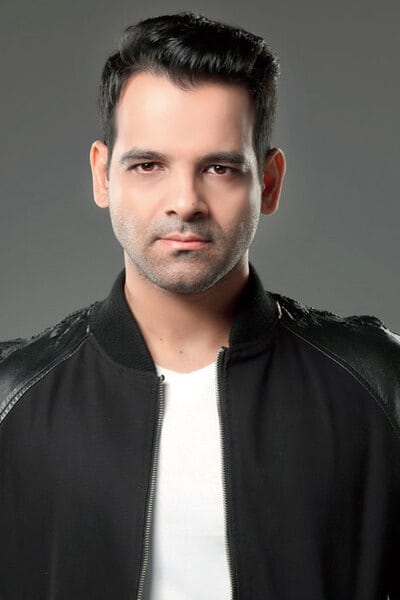 Фото  (Akash Dhar)