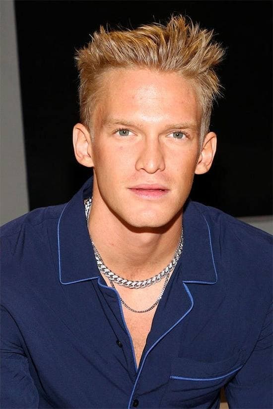 Фото  (Cody Simpson)