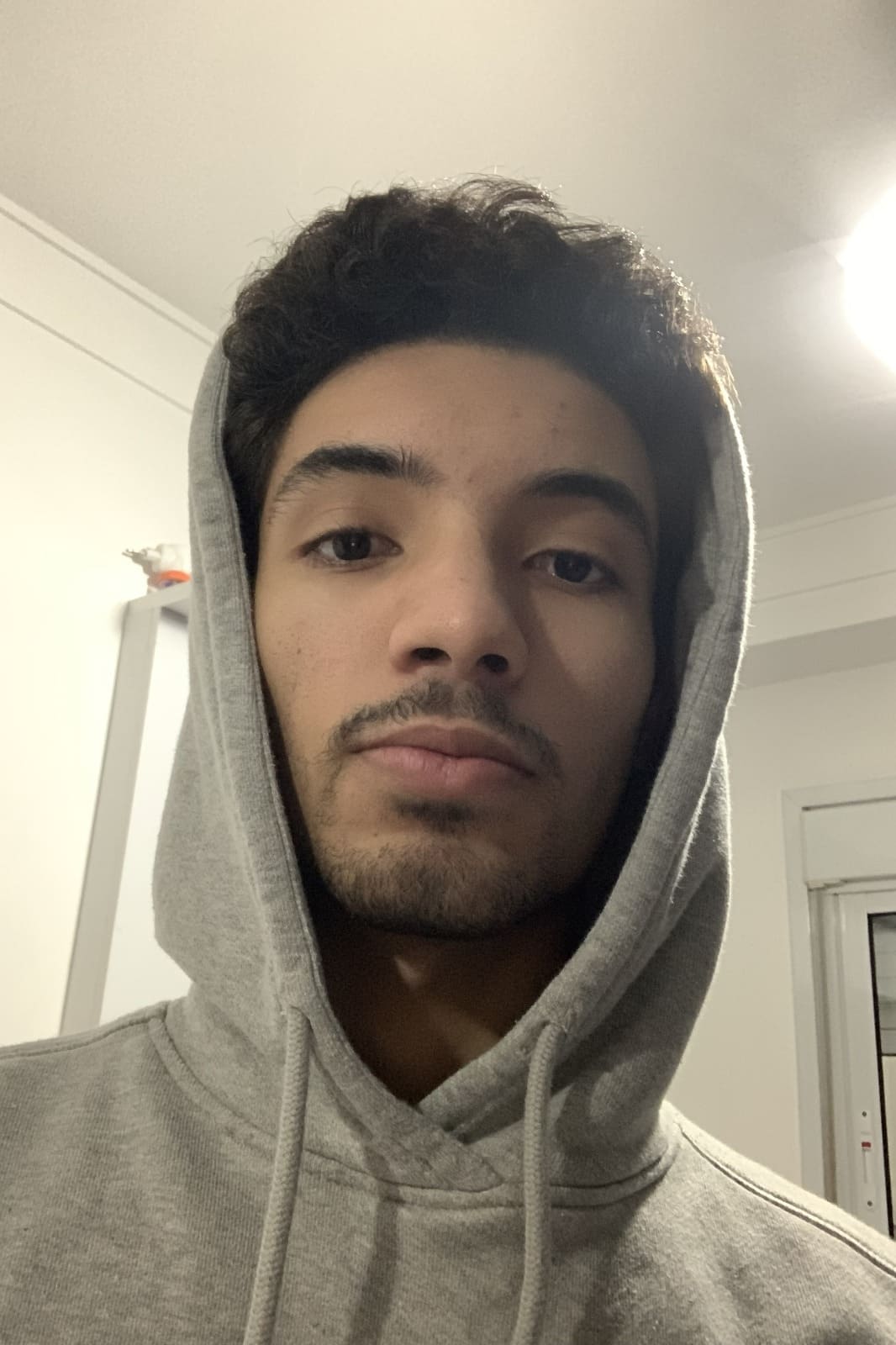 Фото  (Lucas Tavares)