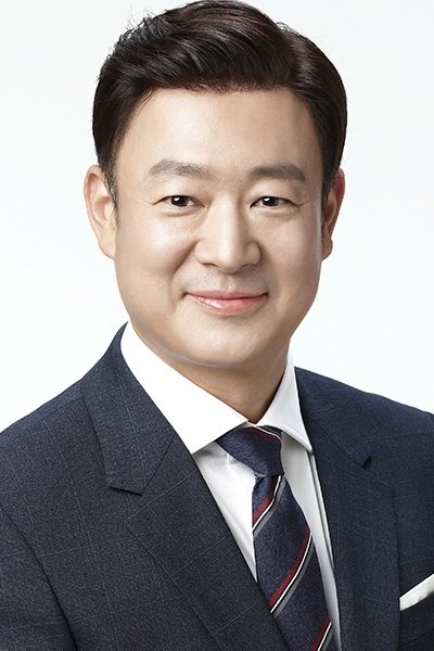 Фото  (Lee Jin-woo)