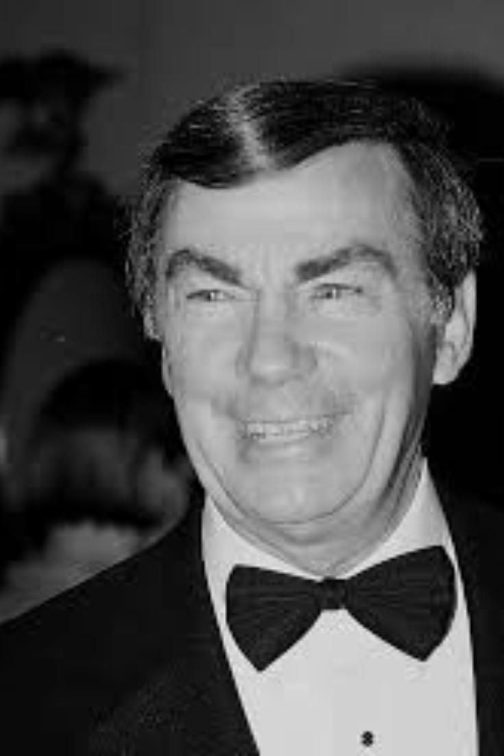 Фото  (Sam Donaldson)