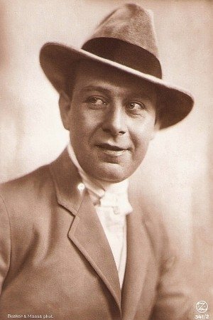Фото  (Frederic Zelnik)