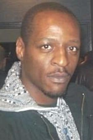 Фото  (Evariste Kayembe-Beya)