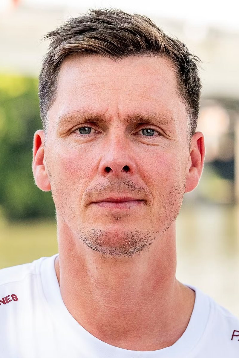 Фото  (Hans Lindberg)