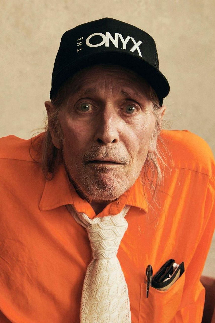 Фото  (Gary Young)