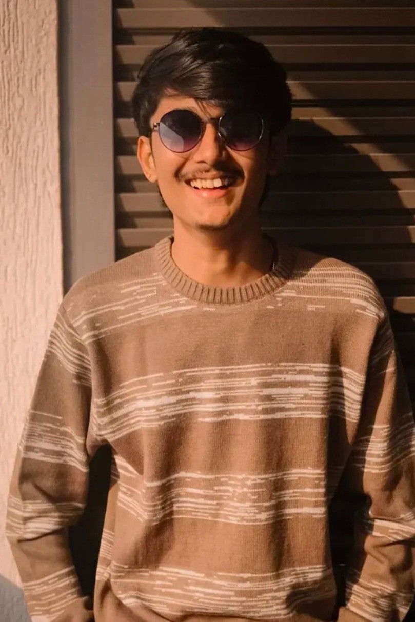 Фото  (Vedant soni)