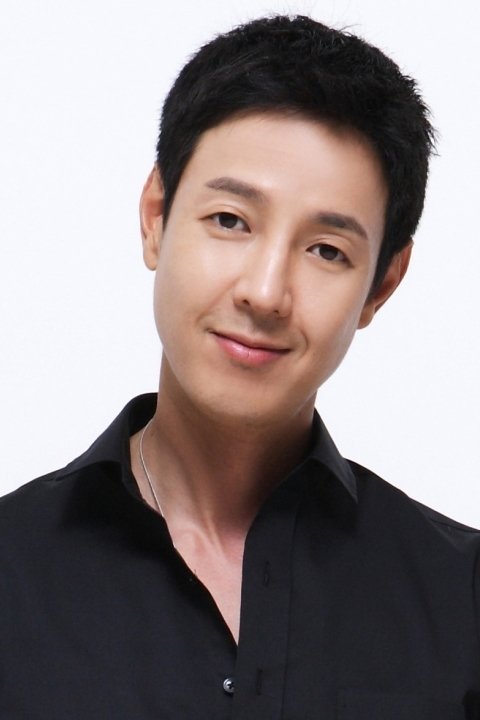 Фото  (Kim Young-jun)