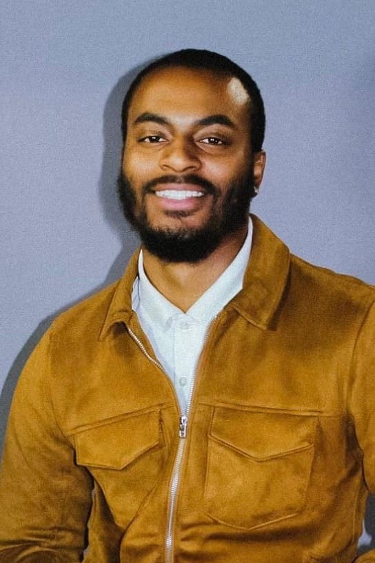 Фото Logan X. Brown