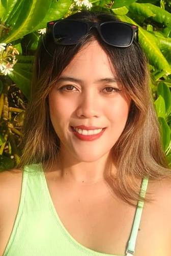 Фото  (Yvonne Adarna)