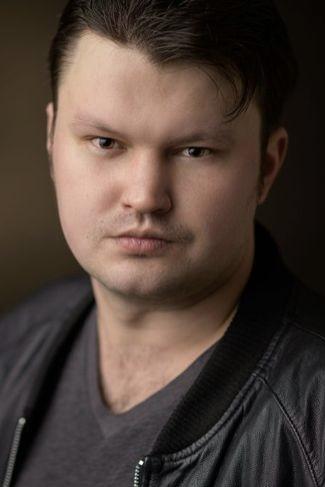 Фото  (Danny Devine)