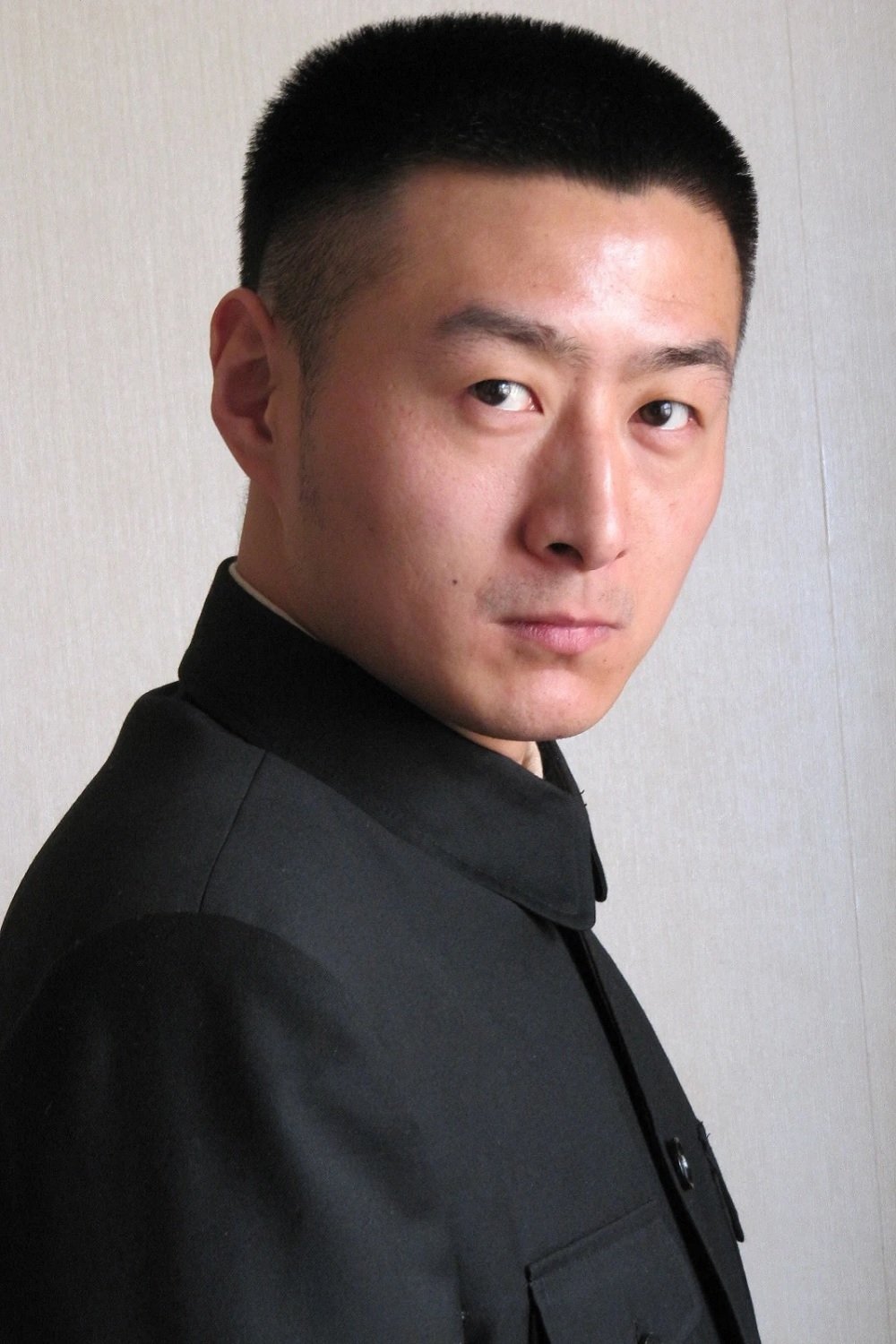Фото  (Yibin Hou)