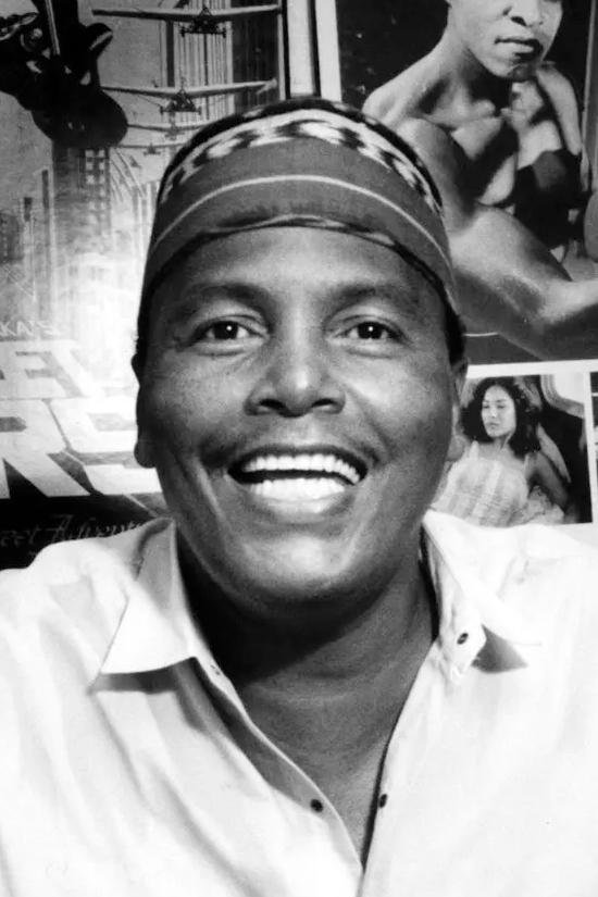 Фото  (Jamaa Fanaka)