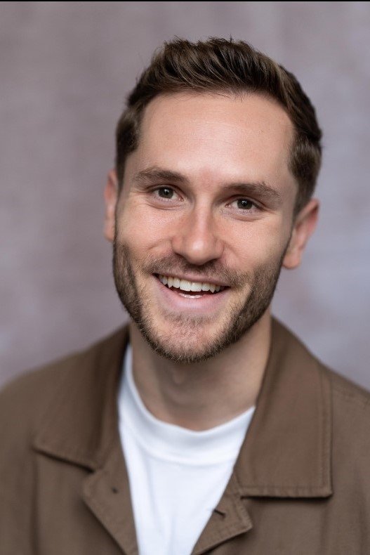 Фото  (Elliot Janks)