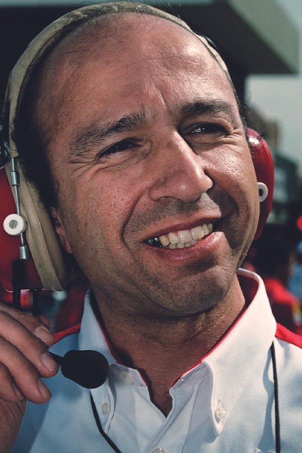 Фото  (Jo Ramirez)