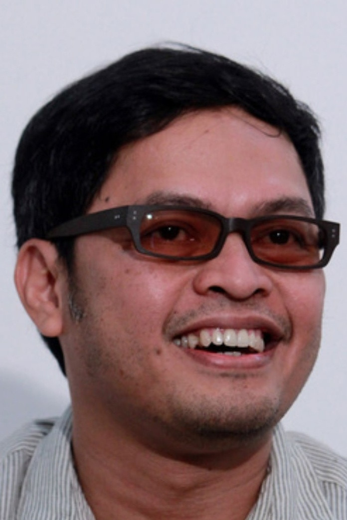 Фото  (Hilman Mutasi)