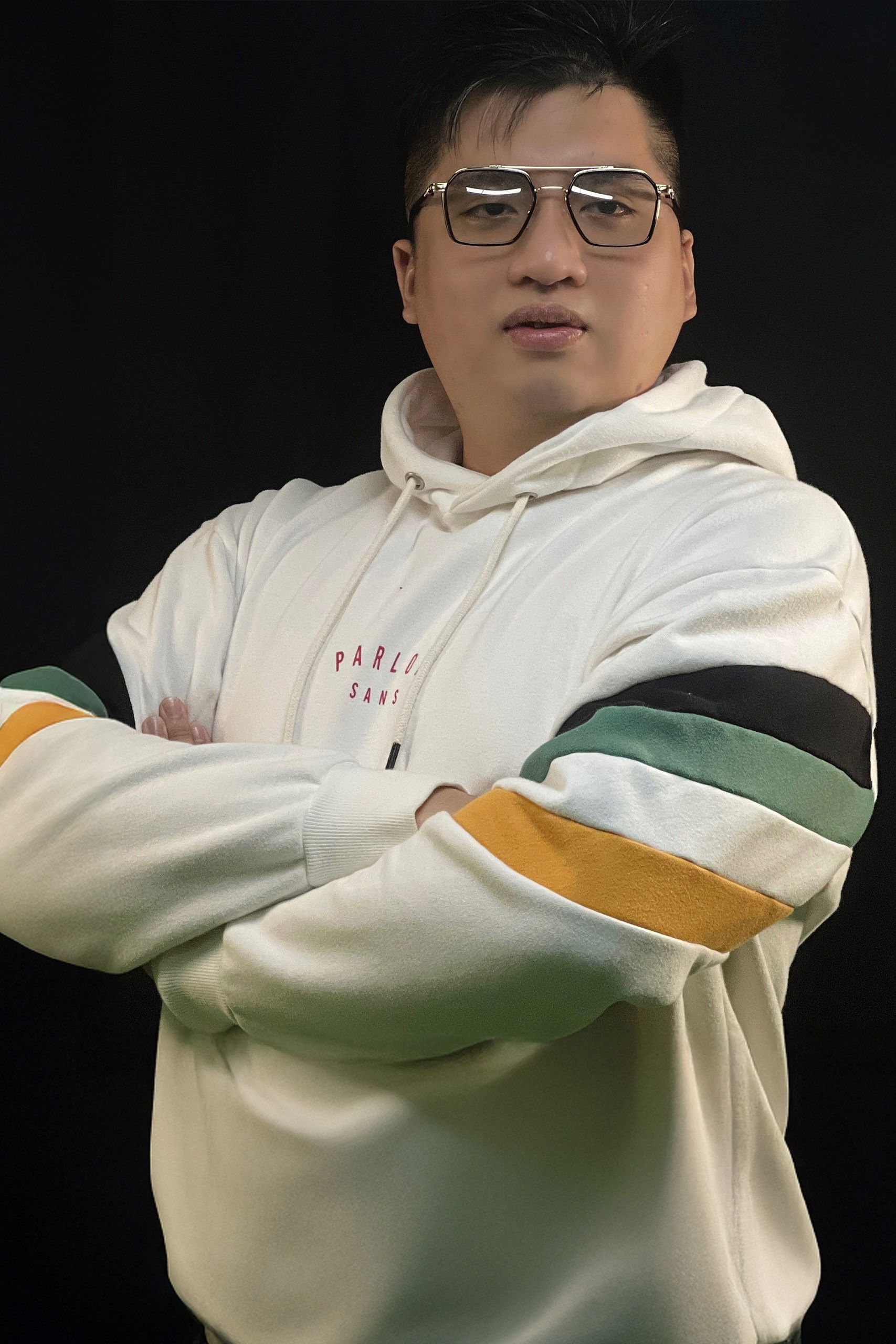 Фото  (姚勇正)