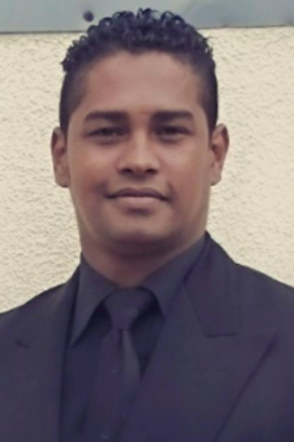 Фото  (Christian Bennett)