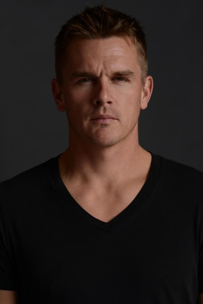 Фото  (Derek Ray)