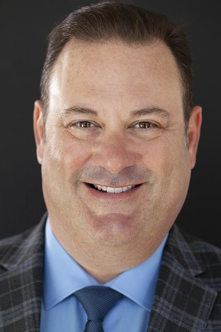 Фото  (Jason P. Kendall)