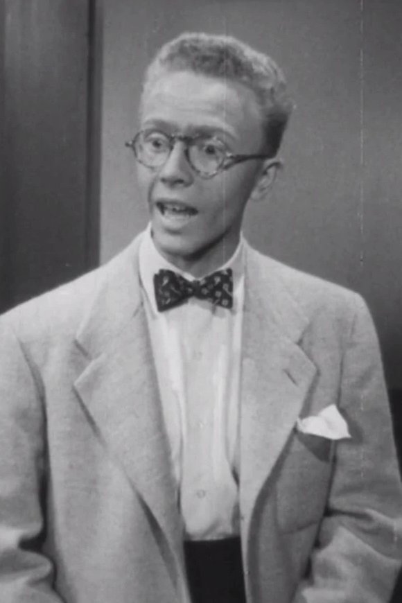 Фото  (Warren Mills)