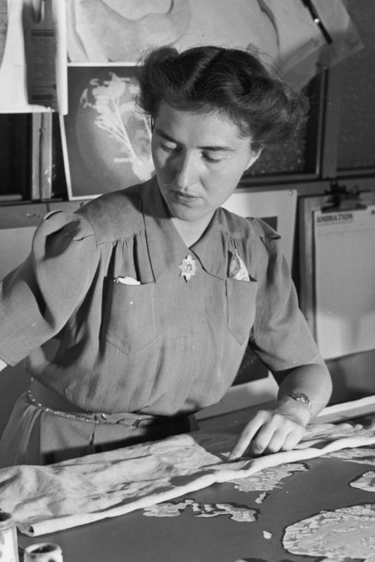 Фото  (Evelyn Lambart)