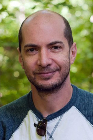 Фото  (Josh Melrod)