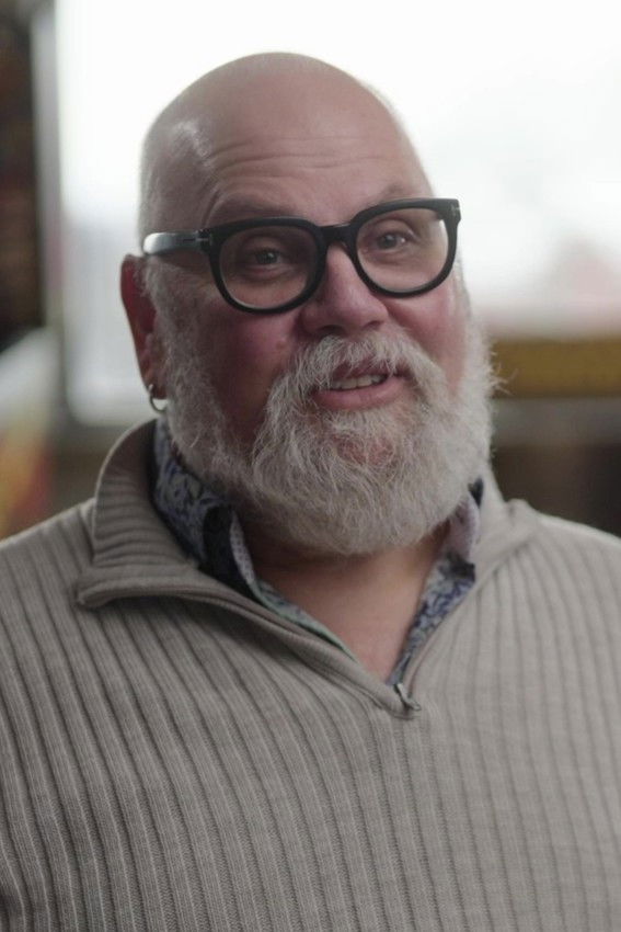 Фото  (B.J. McQueen)