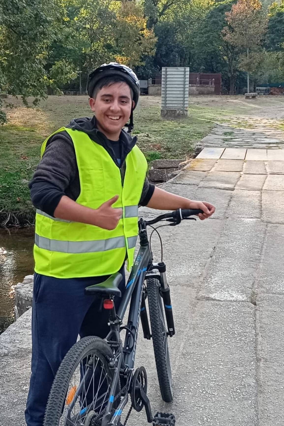 Фото  (Roi Cougil)