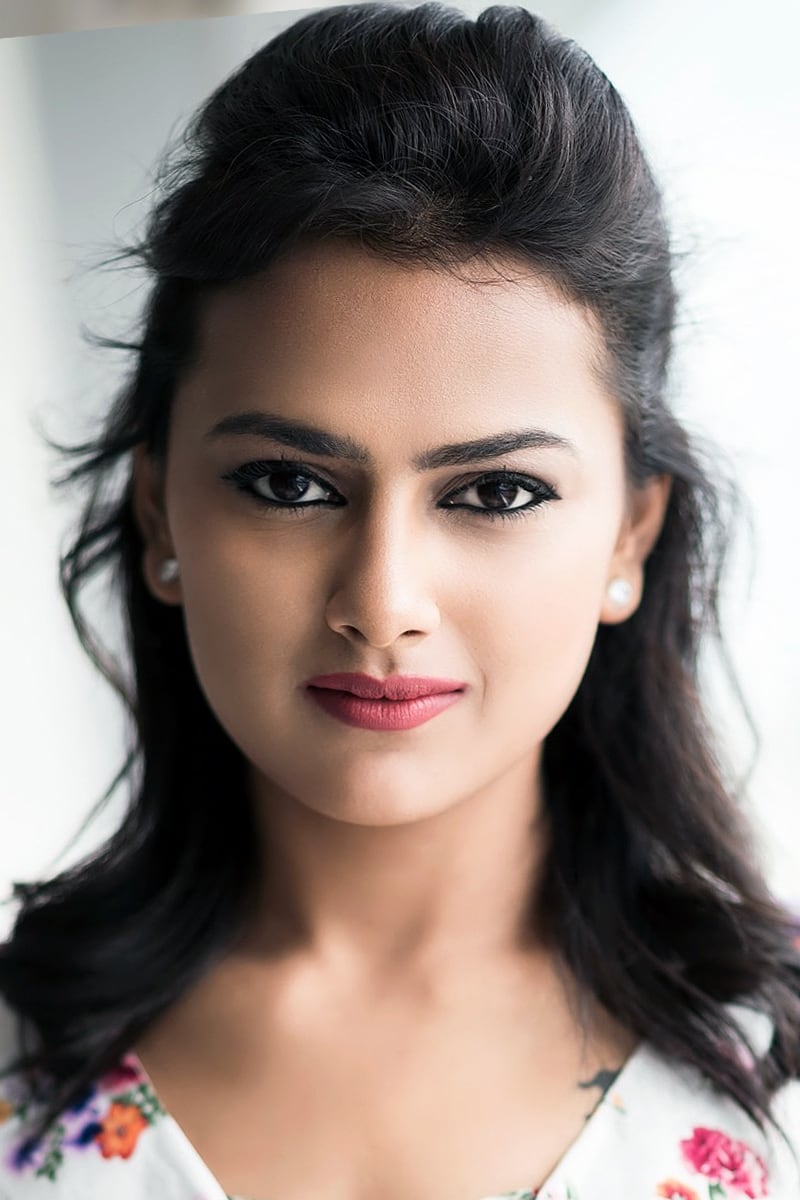 Фото Шраддха Шрінатх (Shraddha Srinath)