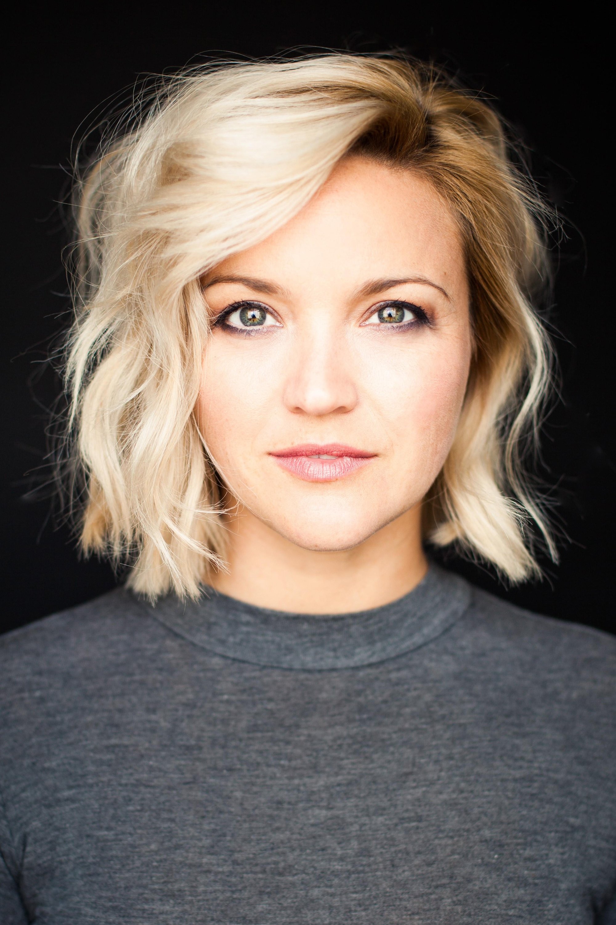 Фото  (Julie Ringuette)