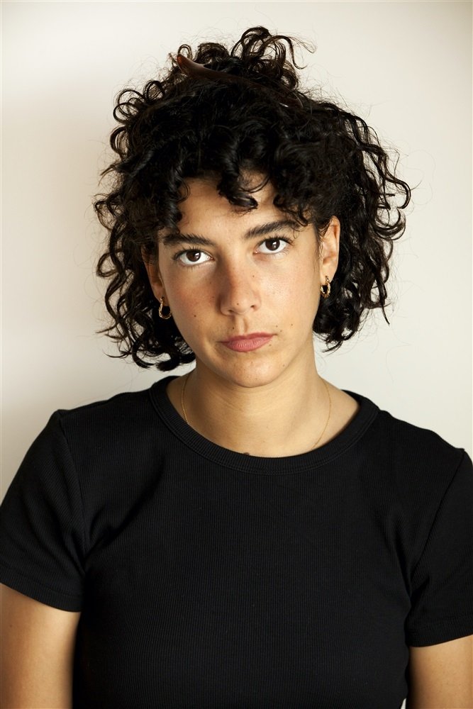 Фото  (Lou-Adriana Bouziouane)