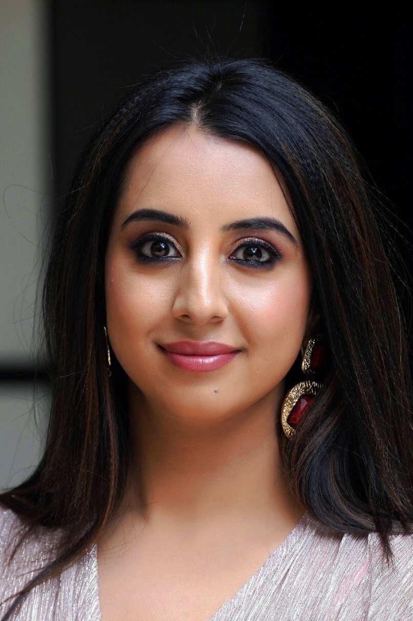 Фото  (Sanjjanaa Galrani)