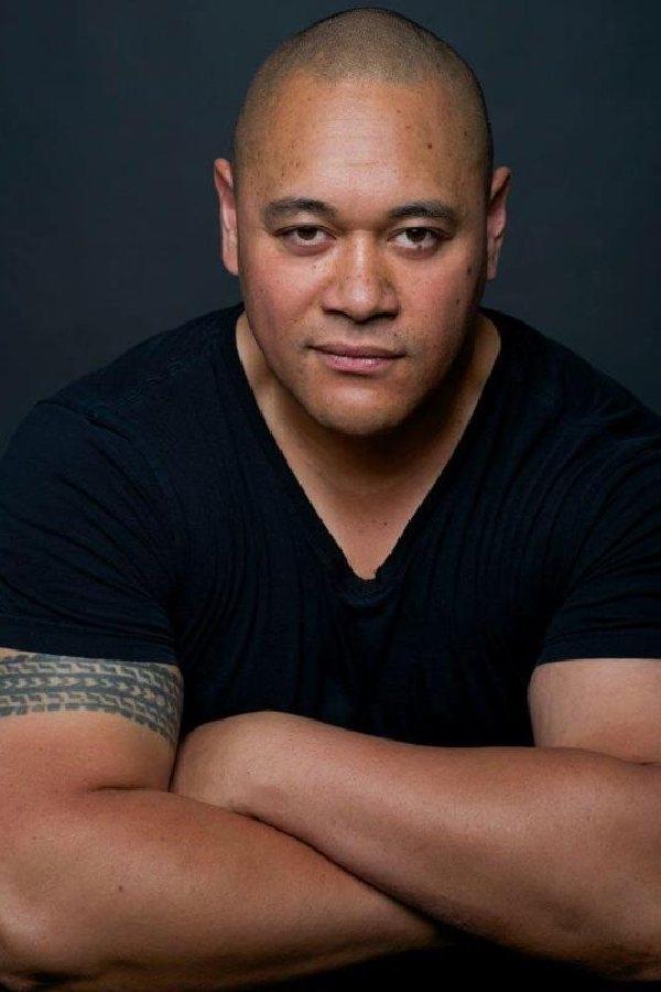 Фото Tommy Ropati