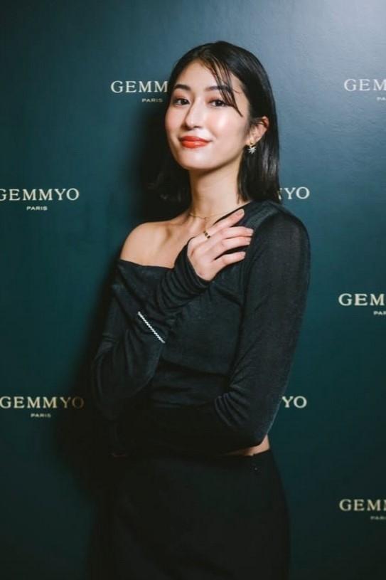 Фото  (Mayuko Arisue)