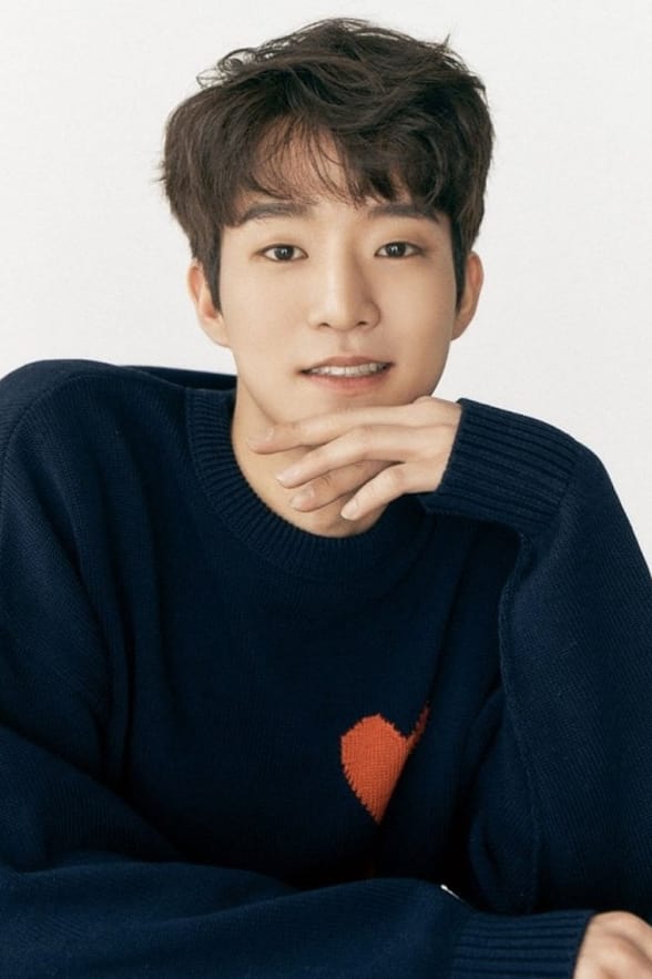 Фото  (Shin Yoon-seop)