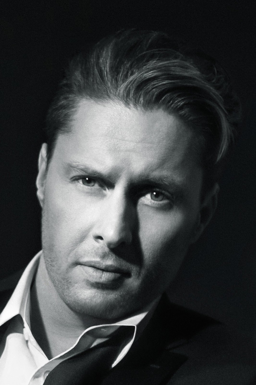 Фото  (Donavon Warren)