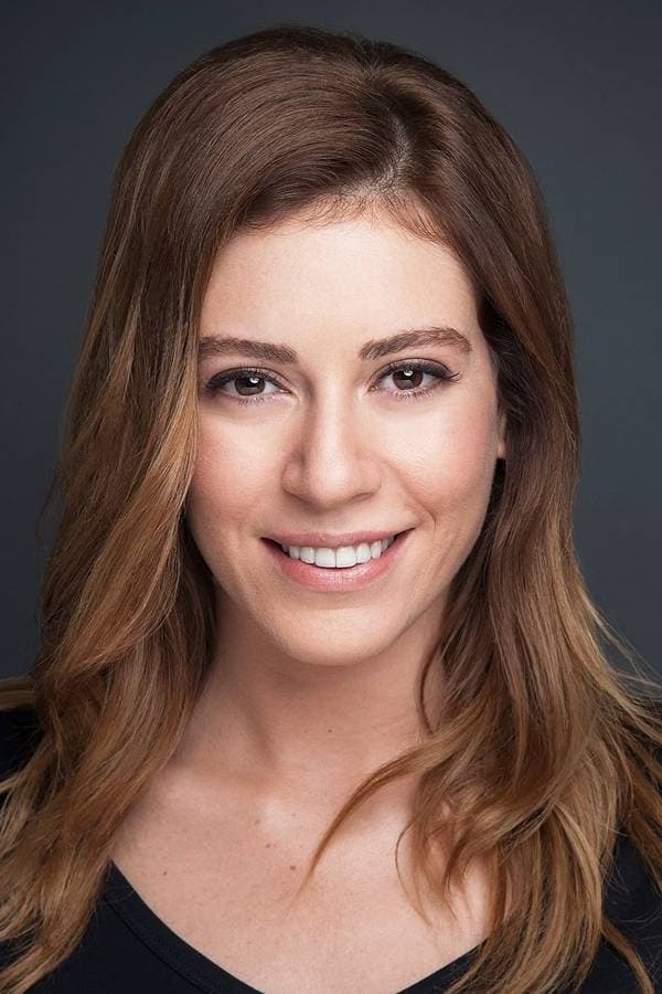 Фото  (Sinem Kobal)