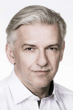 Фото  (Róbert Alföldi)