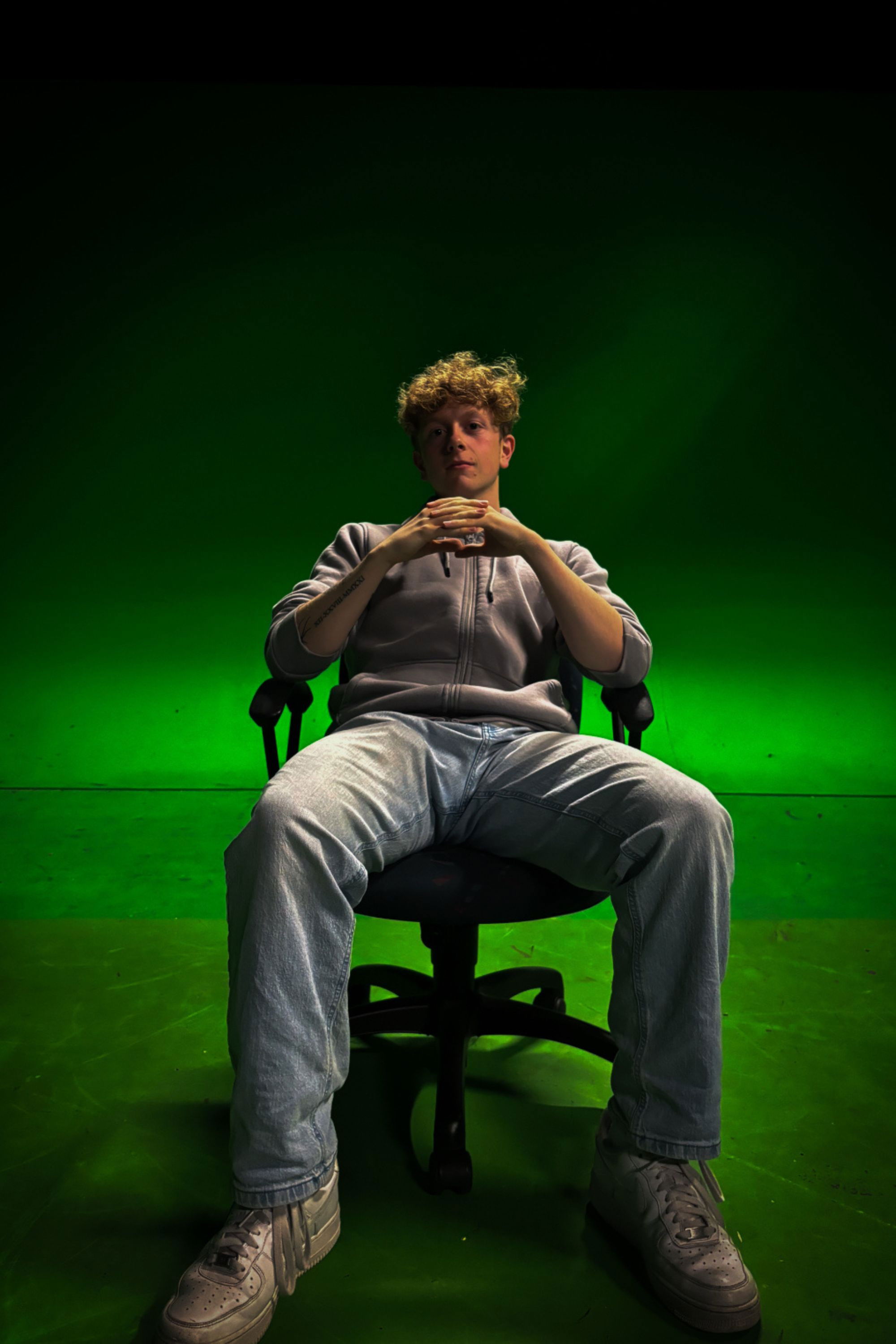 Фото  (Cal Moloney)