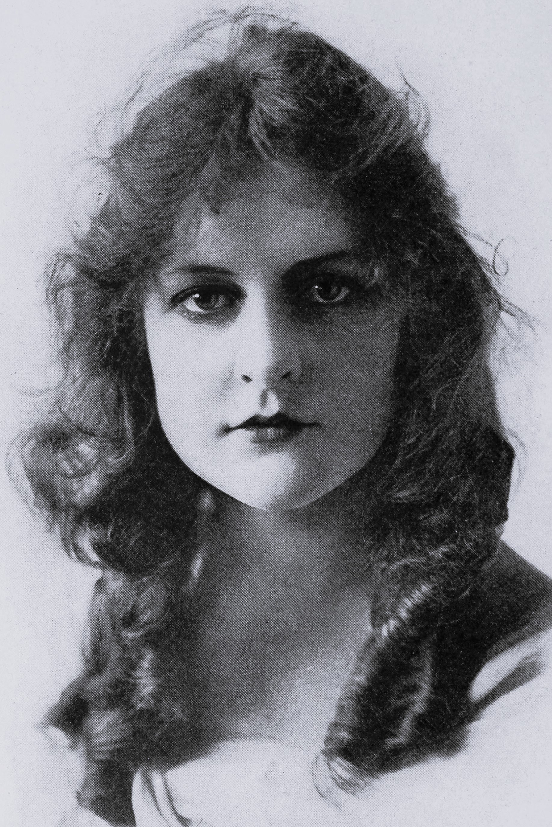 Фото  (Mary Anderson)