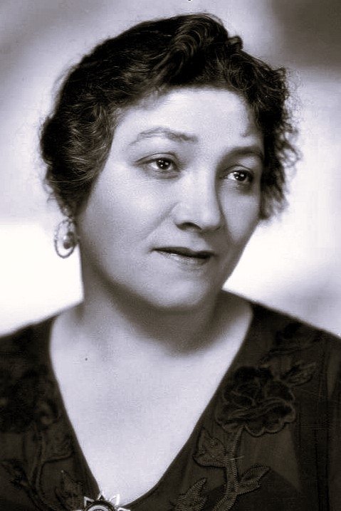 Фото  (Vera Gordon)