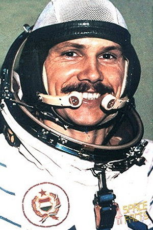 Фото  (Bertalan Farkas)