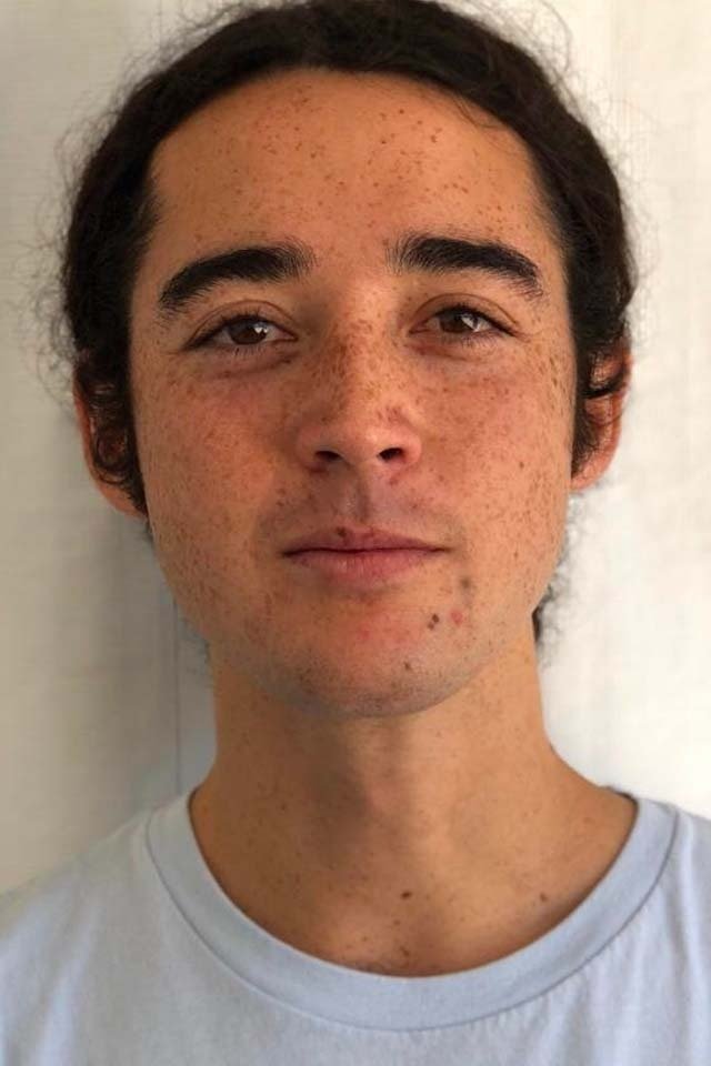 Фото  (Rowan Zorilla)