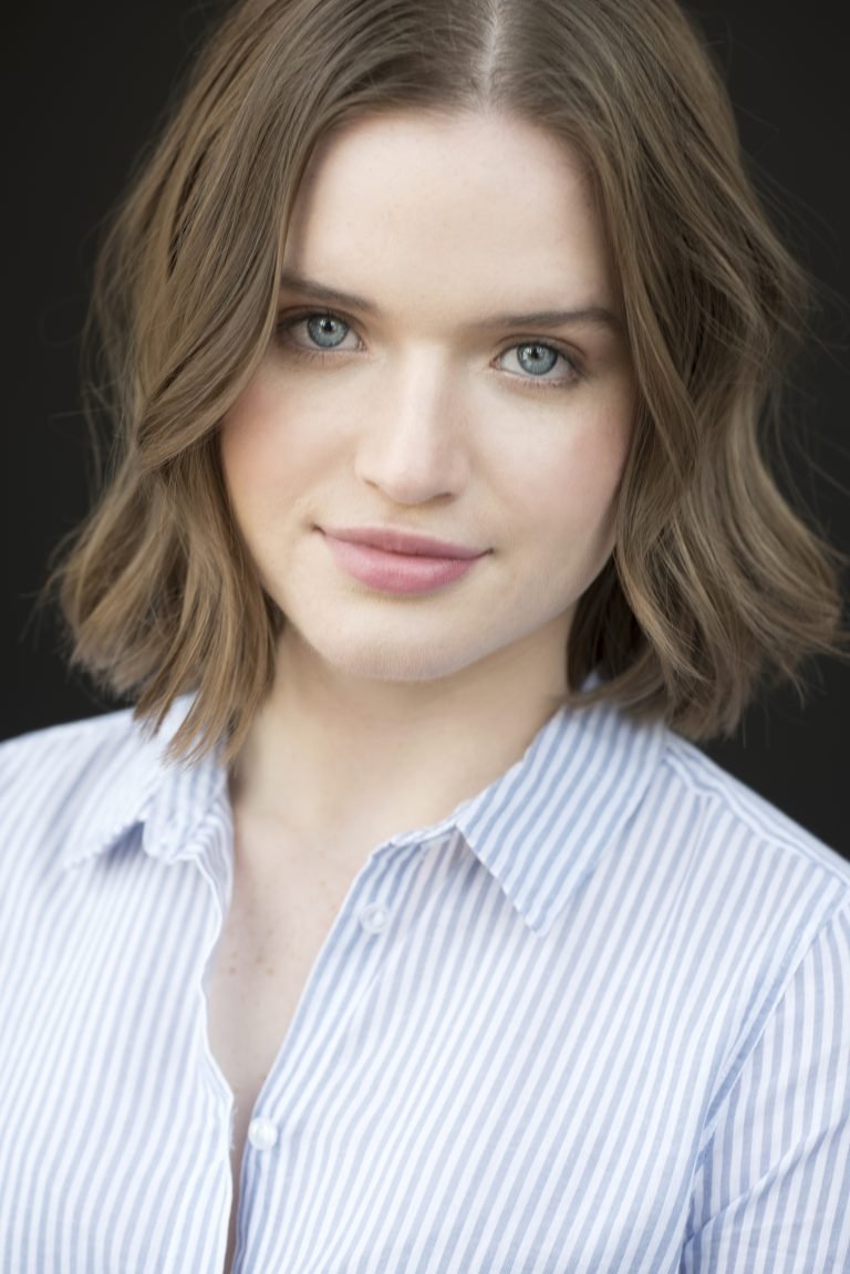 Фото  (Evie Bair)